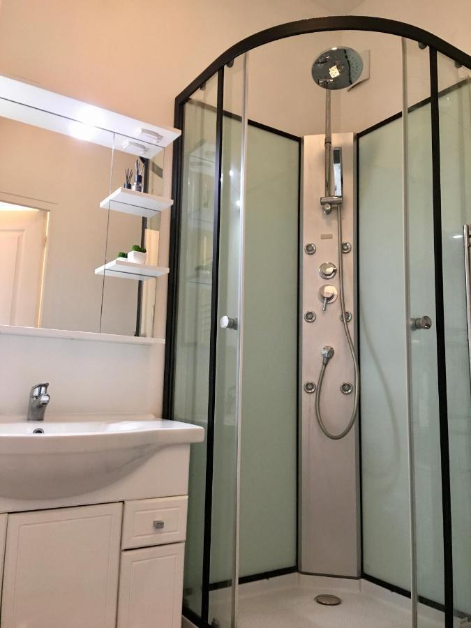 Le Jungle Studio Apartment Rouen Bagian luar foto